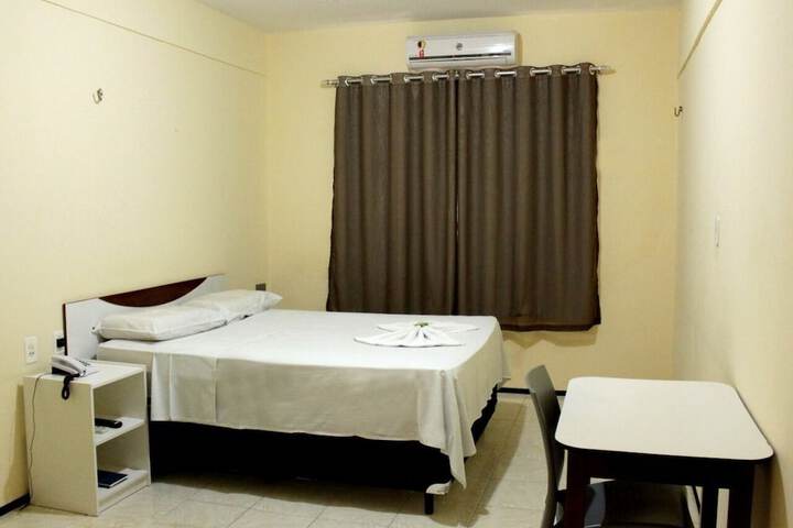 Room 3 of 16