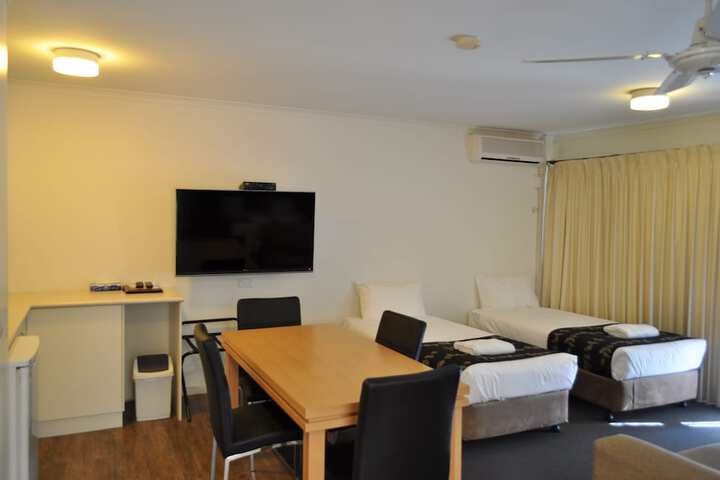 Room 21 of 42
