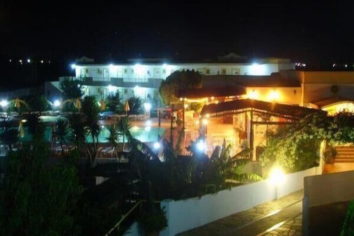Hotel 31 of 31