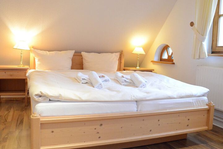 Room 3 of 39