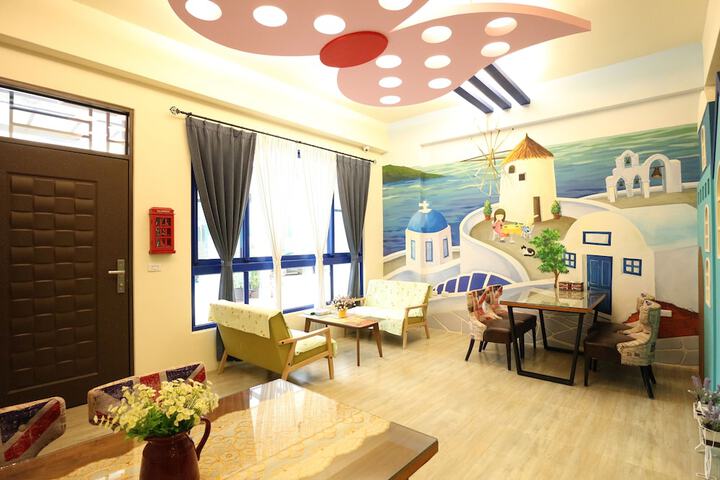 Hotel Interior 4 of 28