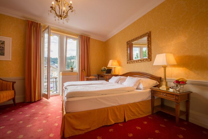 Room 15 of 67