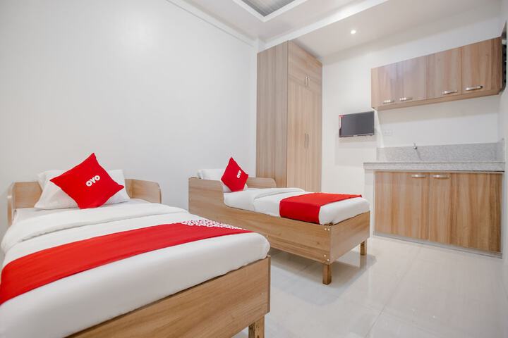 Room 4 of 32