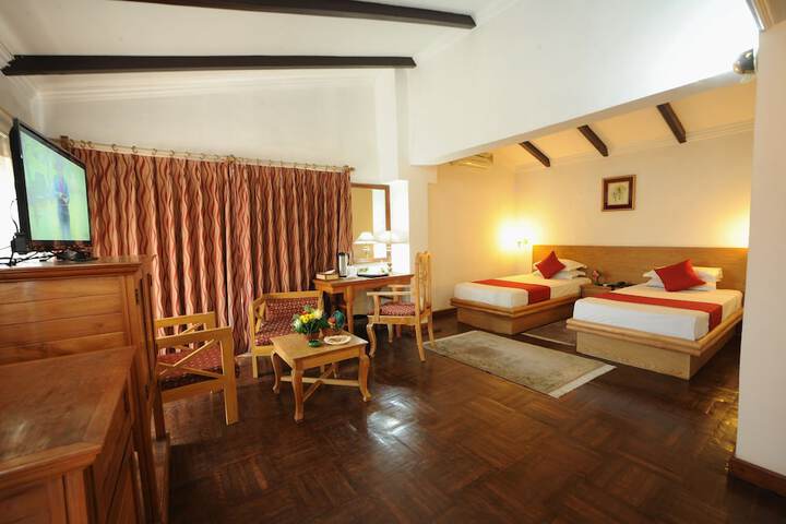 Room 9 of 26