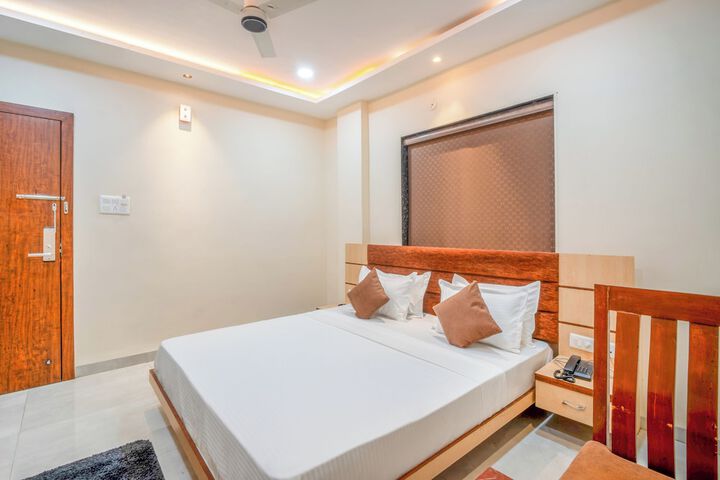 Room 7 of 27