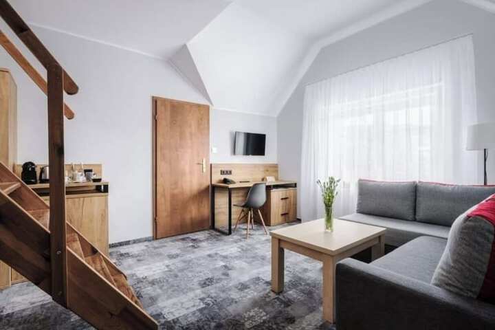 Room 6 of 58