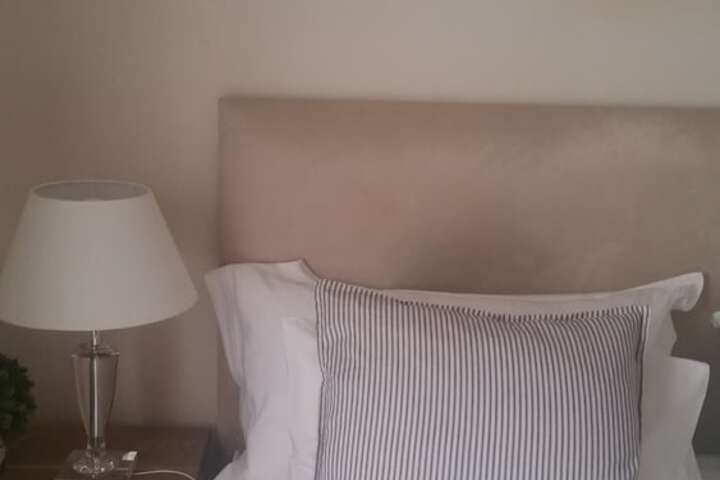 Room 2 of 84