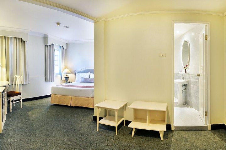 Room 15 of 55