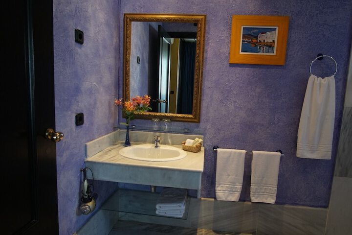 Hotel Interior 14 of 34