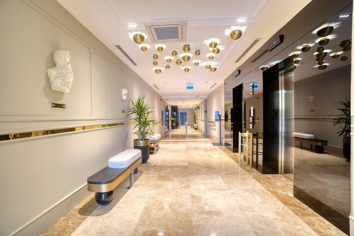 Hotel Interior 4 of 143