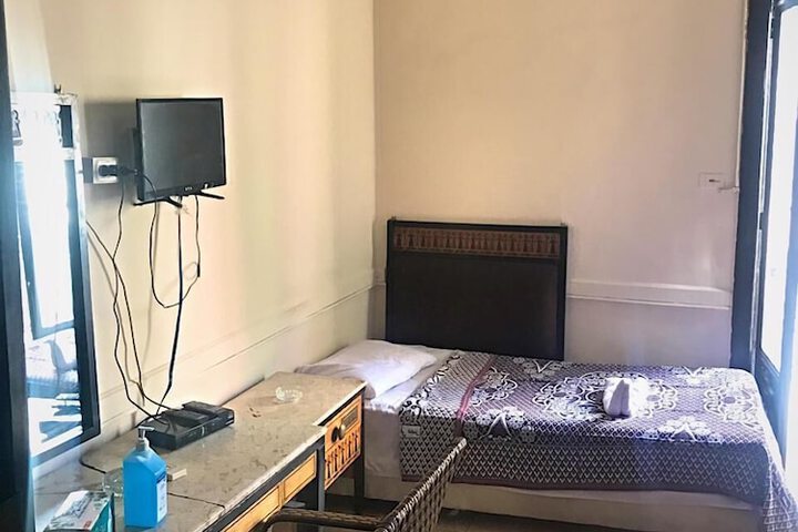 Room 27 of 56