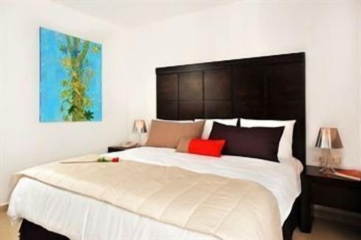 Room 10 of 22