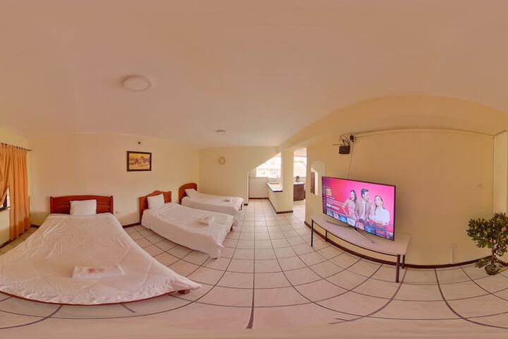 Room 18 of 42