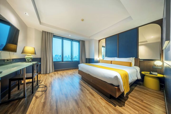 Room 49 of 64