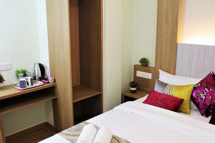 Room 9 of 41