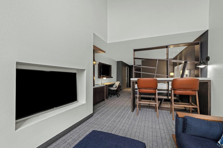 Room 10 of 73