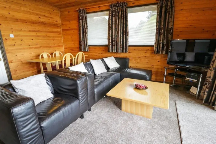Room 2 of 12