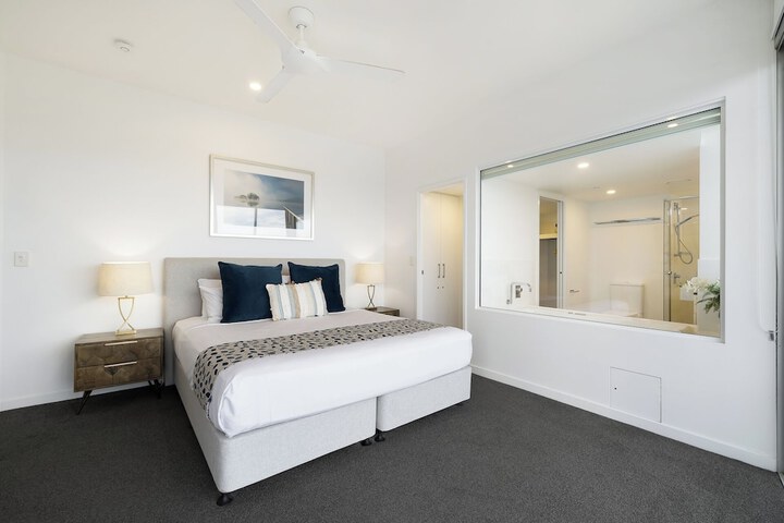 Room 32 of 171