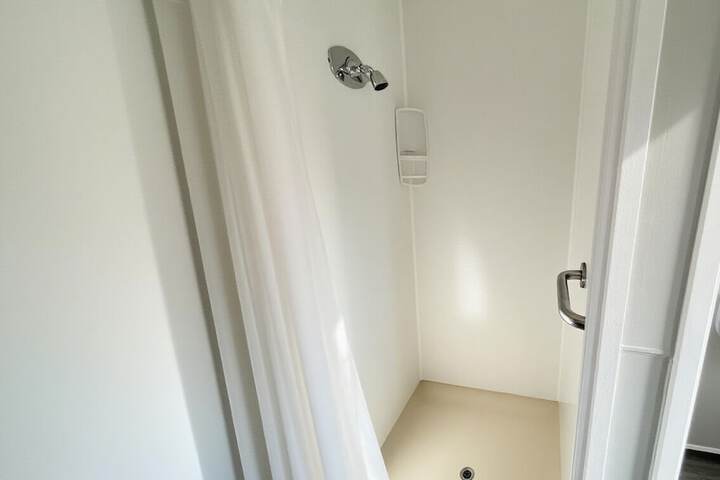 Room 44 of 65