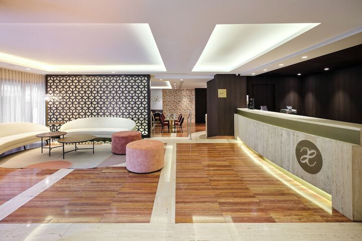 Hotel Interior 7 of 36