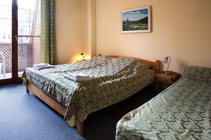 Room 2 of 46