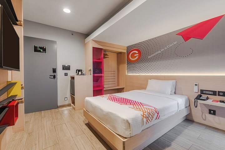 Room 16 of 48