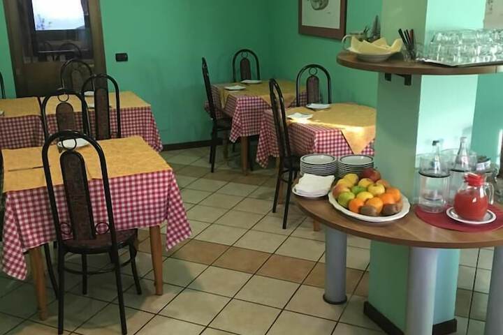 Breakfast area