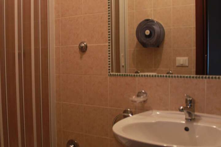 Clean Restrooms