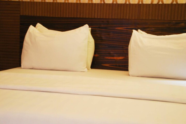 Room 10 of 22