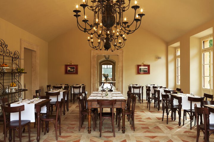Dining 64 of 87