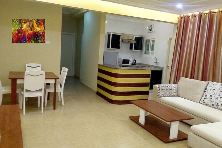 Room 26 of 100