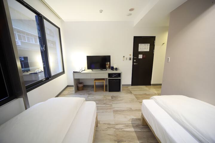 Room 10 of 53