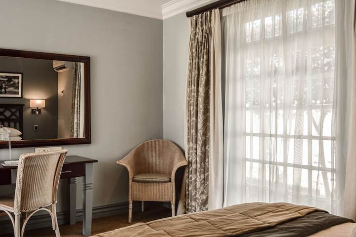 Room 32 of 75