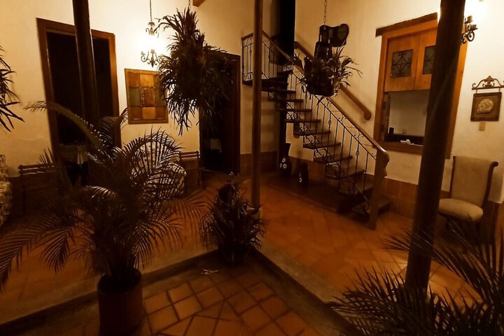 Room 9 of 19