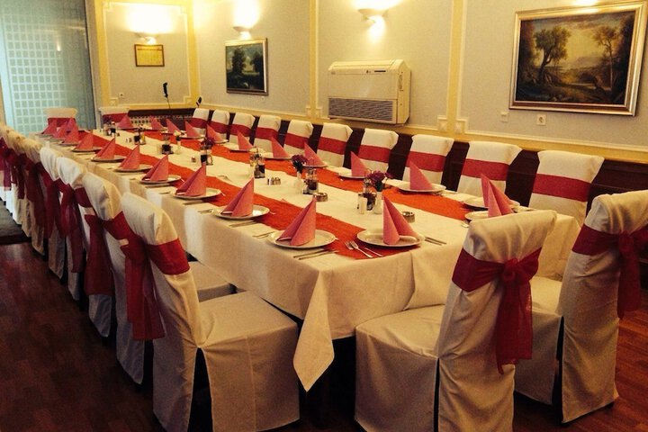 Ballroom/Hall 33 of 41