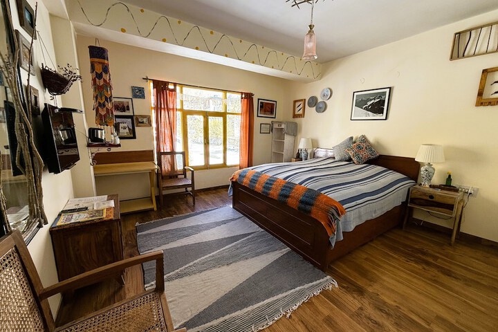 Room 11 of 63