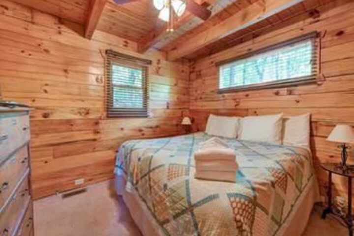 Image of Dreamweaver 2 Bedroom Home with Hot Tub