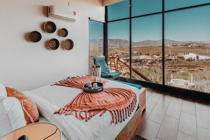 Room 18 of 192