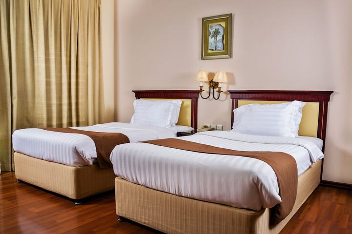 Room 4 of 24
