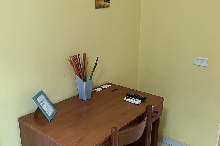 Room 25 of 46