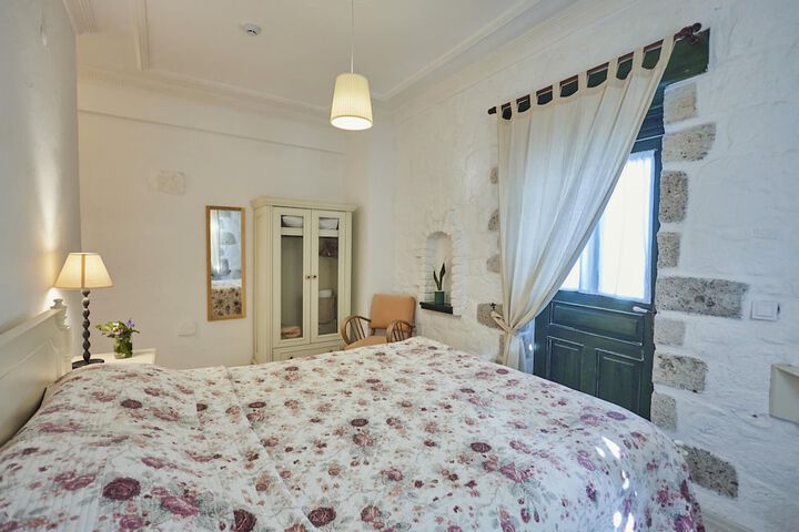 Room 21 of 114