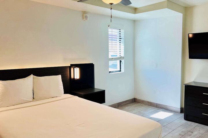 Room 18 of 30