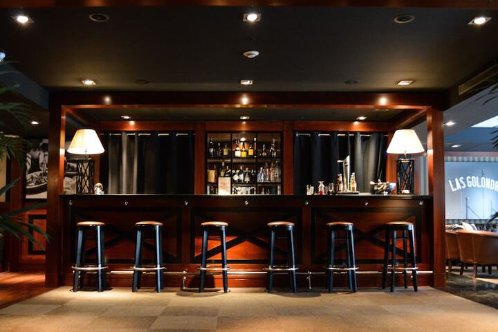 Lounge 66 of 94