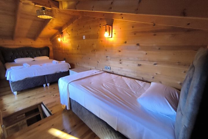 Room 16 of 22