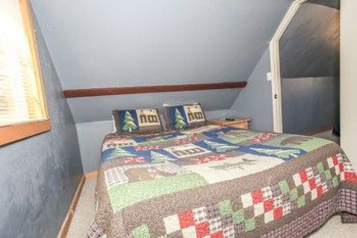 Room 6 of 26