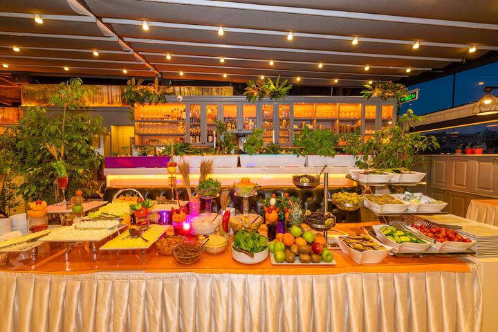 Dining 50 of 87