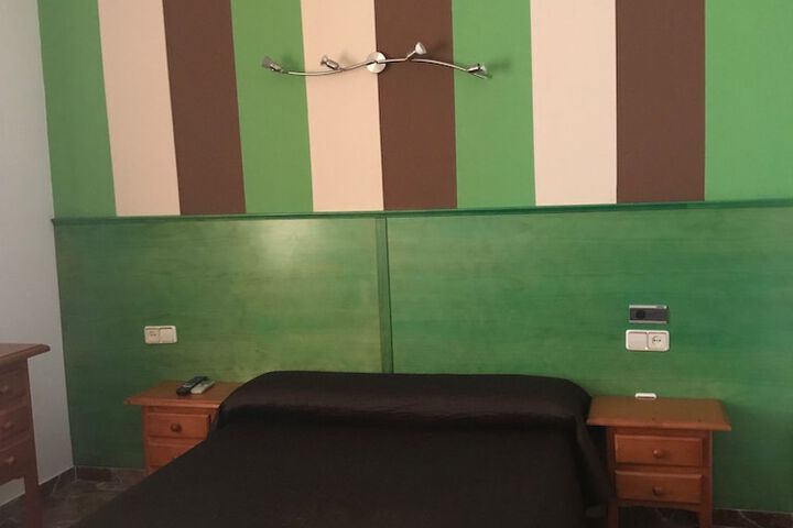 Room 3 of 16