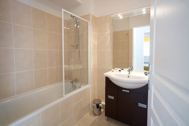 Bath Interior