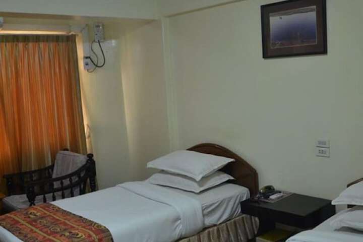 Room 15 of 26