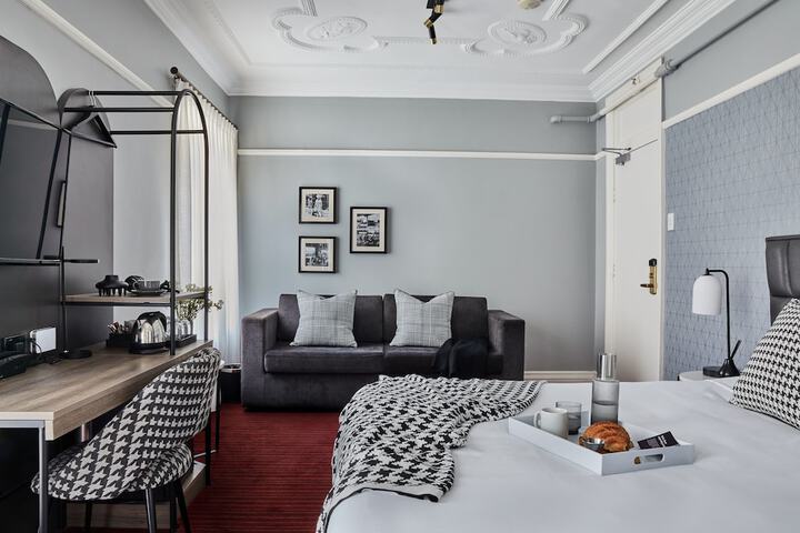 Room 28 of 41